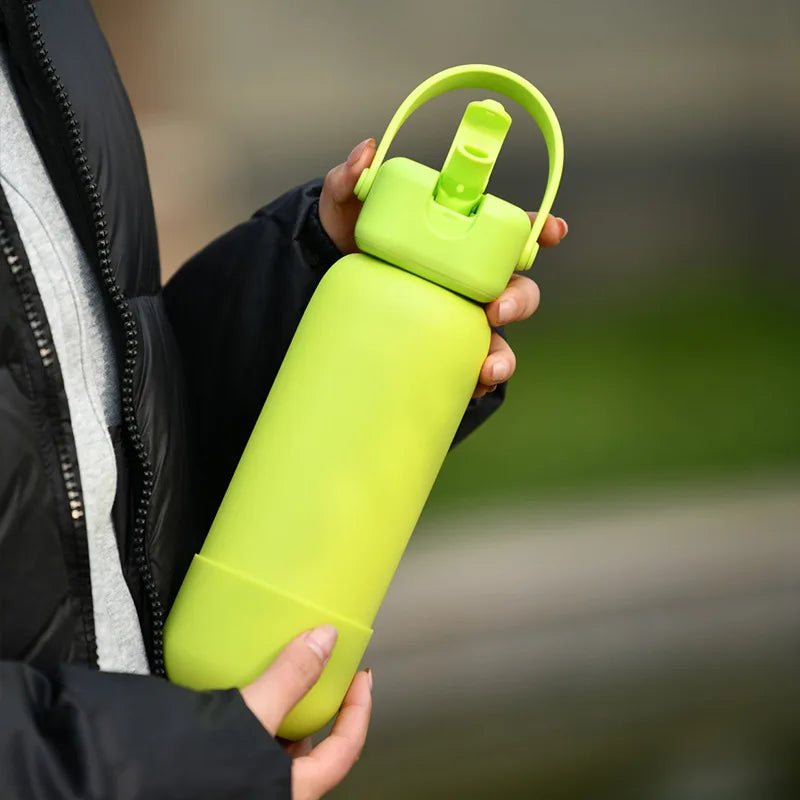 New Cross-border 25OZ Stainless Steel Sports Water Bottle, Portable Hand-held Spout, Outdoor Insulated Bottle