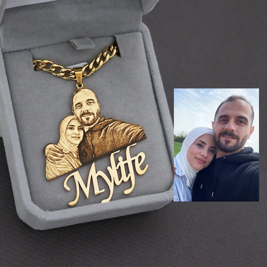 Custom Photo Nameplate Necklace for Family Gifts